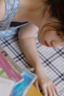 年轻妈妈的朋友高清4